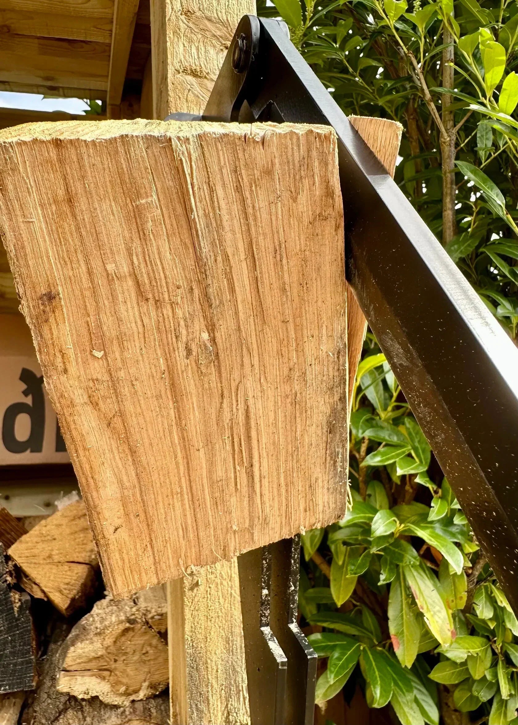 🔥This week's hot sale🔥Wall Mounted Wood Splitter