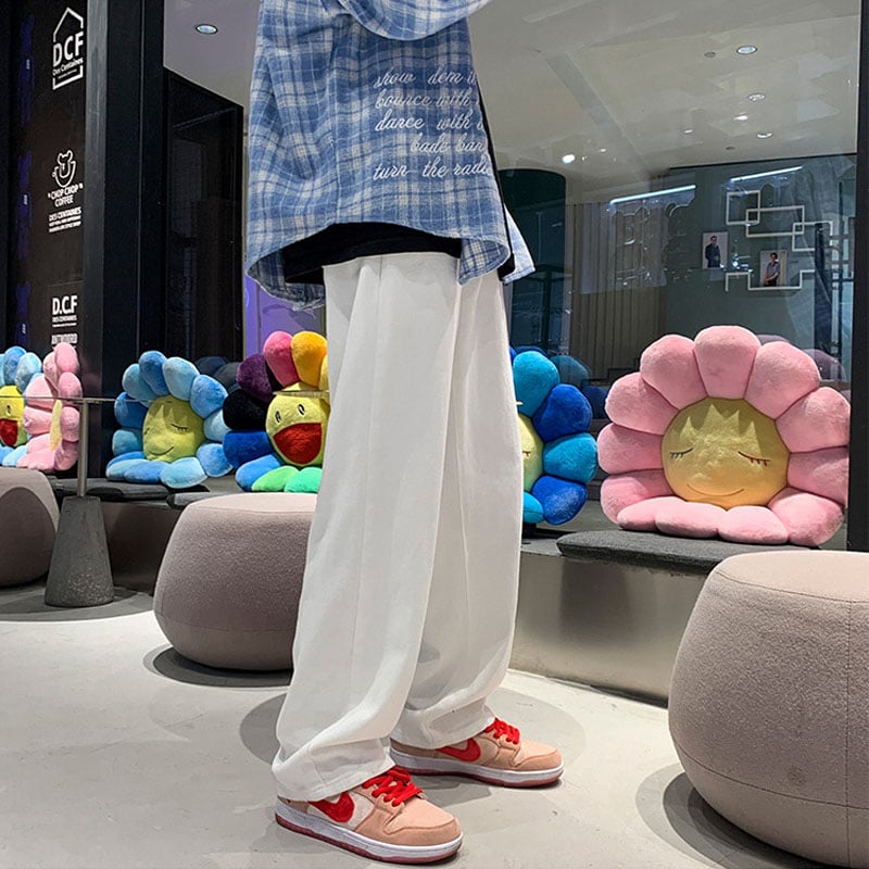 Men's stylish loose straight jeans