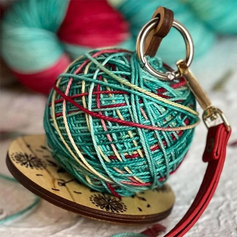 🔥This week's hot sale🔥Portable Wrist MINI Yarn Holder