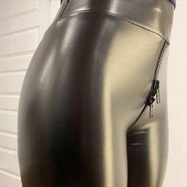 🔥This week's hot sale🔥 Matte Leather Trousers