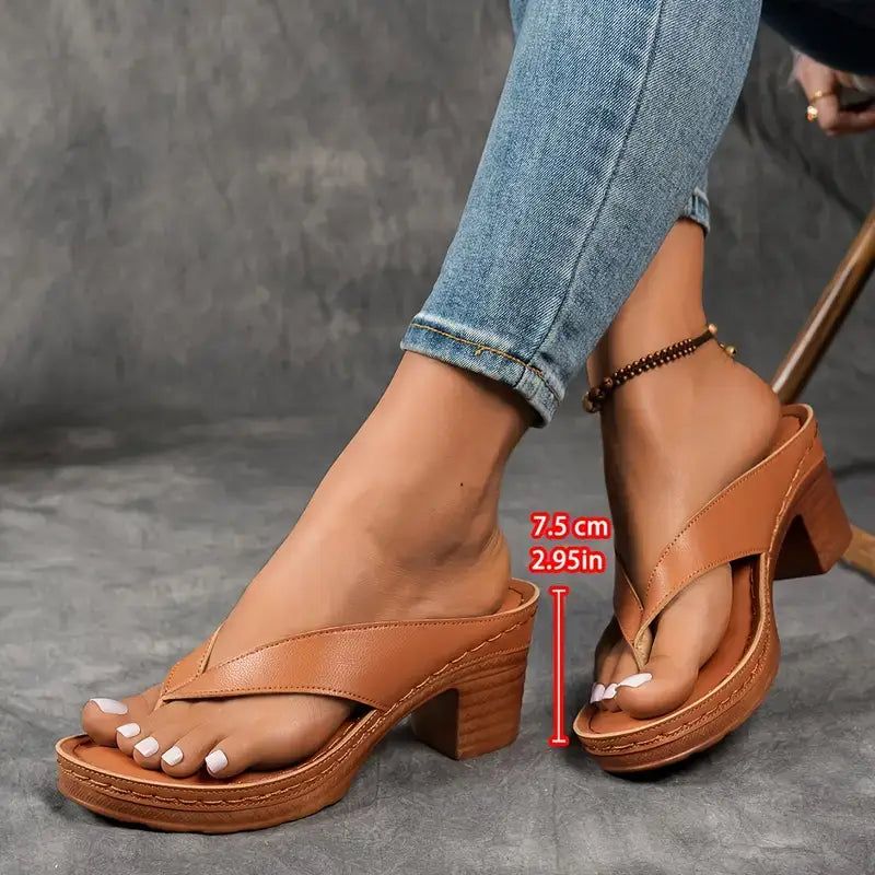 DELACROIX | Chic Comfort Sandals
