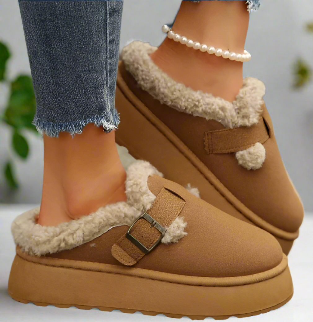 🔥This week's hot sale🔥Thick-soled, plush, buckle-up warm cotton slippers