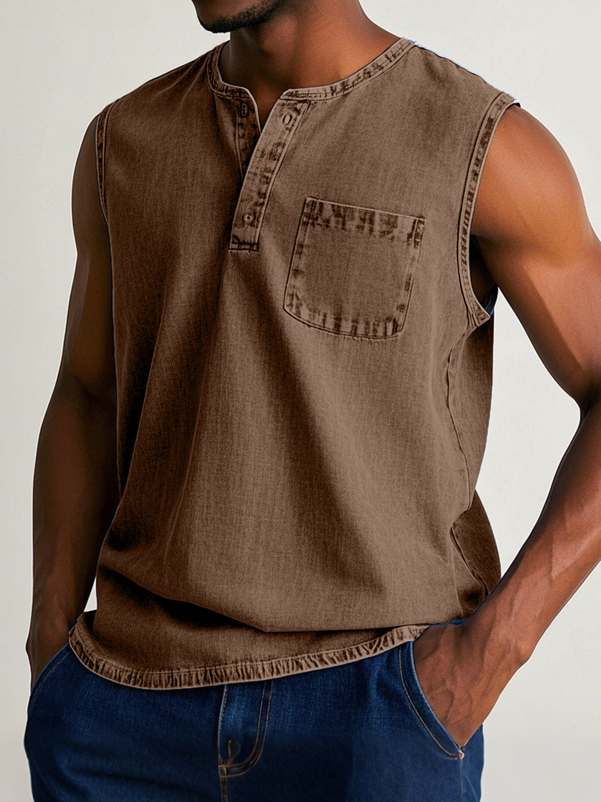 Men's solid color three-button sleeveless T-shirt