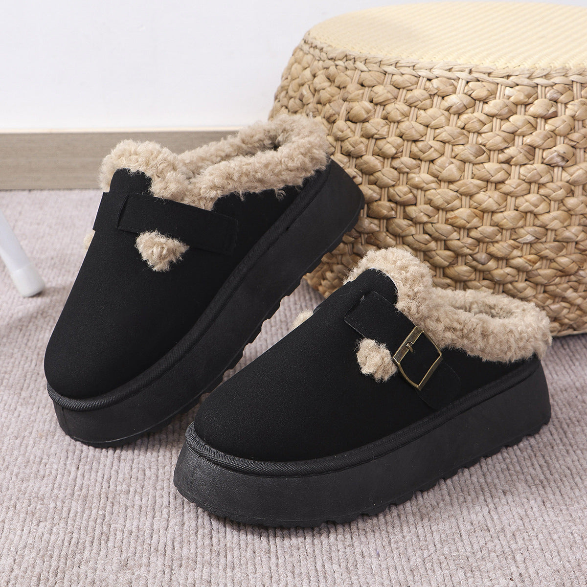 🔥This week's hot sale🔥Thick-soled, plush, buckle-up warm cotton slippers