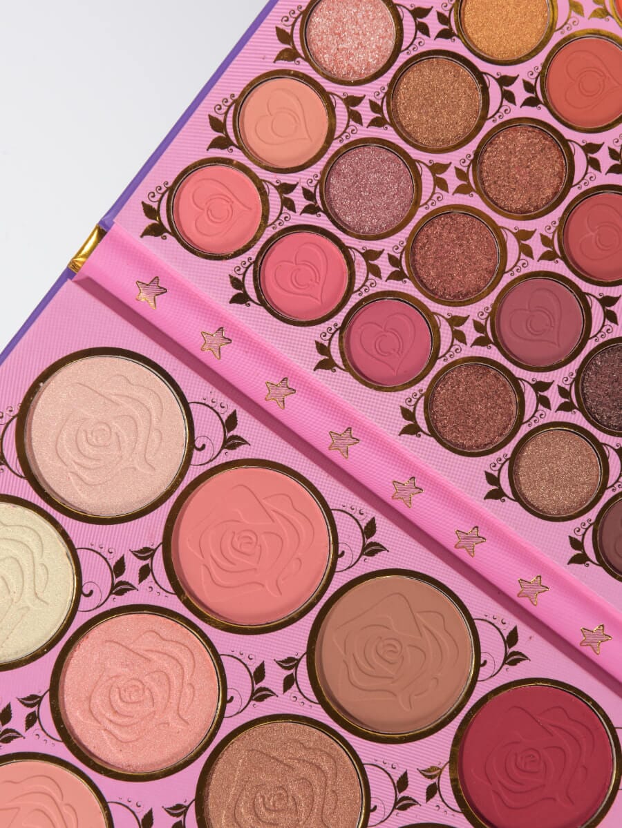 🔥This week's hot sale🔥 Multi color eyeshadow palette
