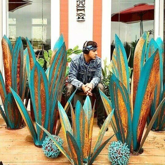 🎄Up to 52% Off💡Waterproof Solar Powered Agave Garden Light