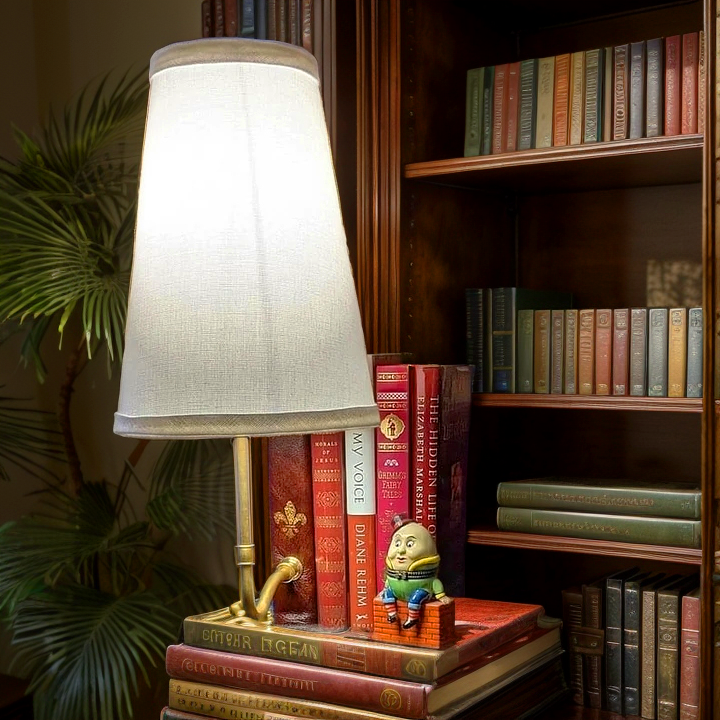 🔥This week's hot sale🔥 Classic Literature Lamp