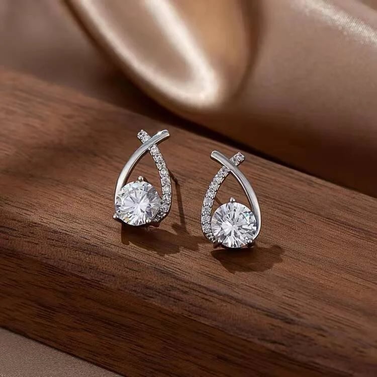 🔥This week's hot sale🔥 Mermaid Tail Stud Earrings