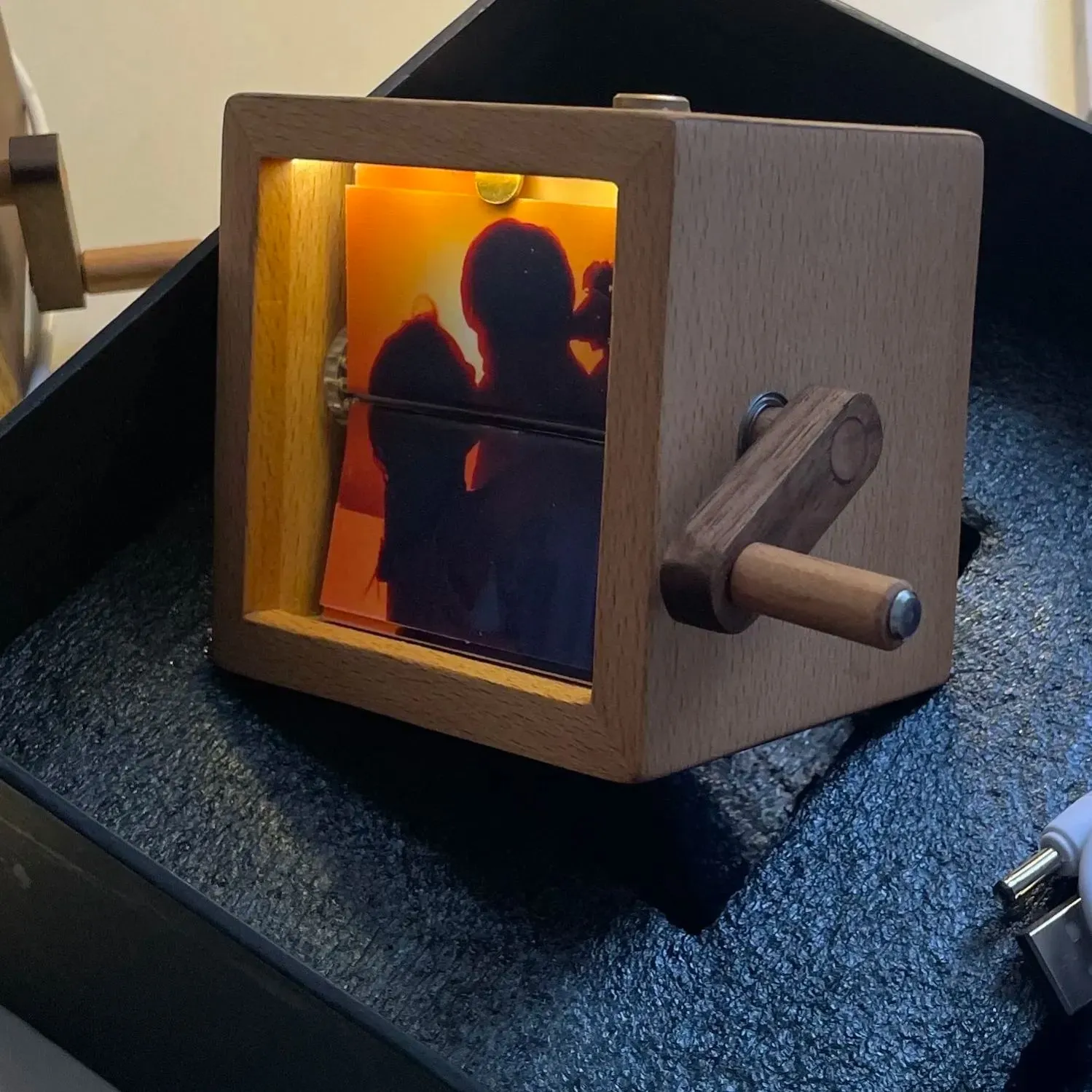 🔥This week's hot sale🔥Flip-page photo frame animation machine